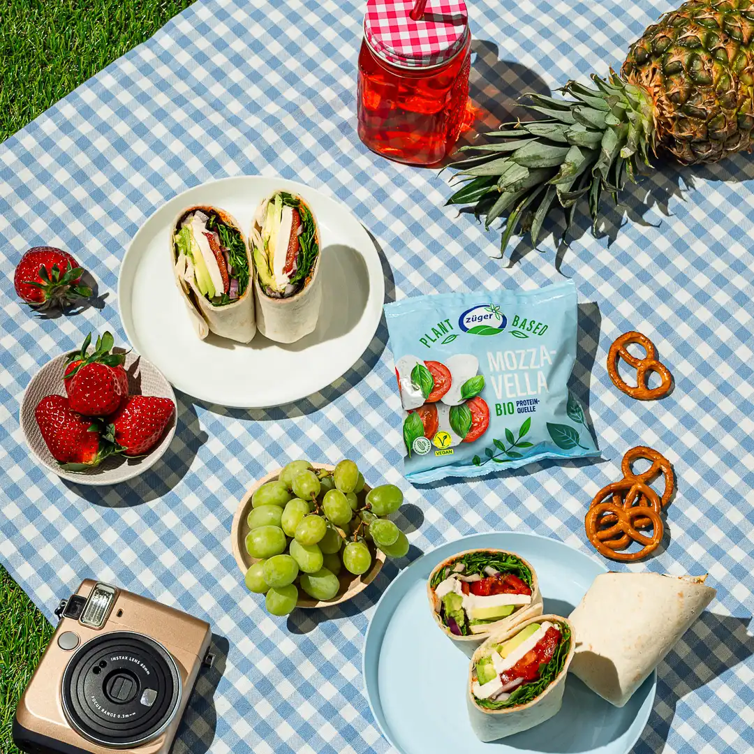 picnic scene